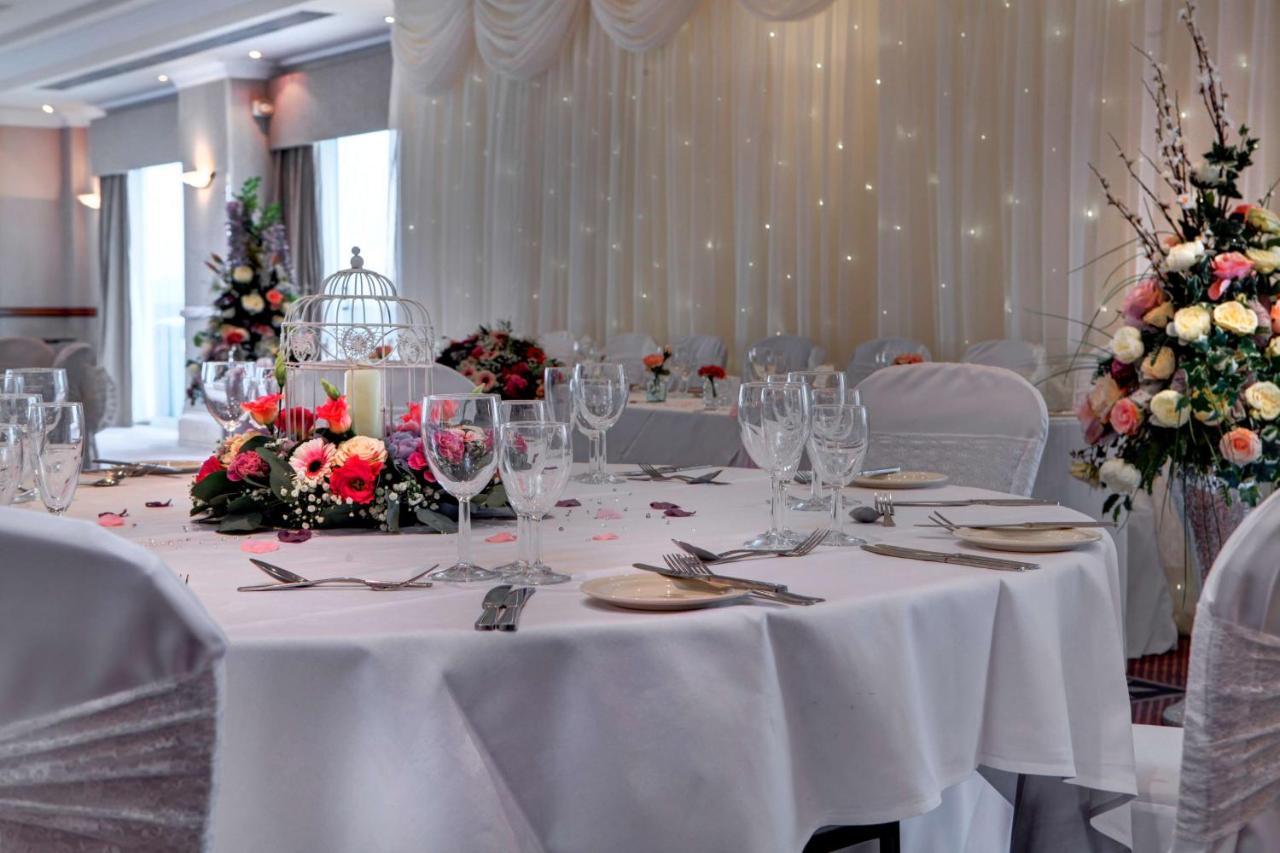 Windmill Village Hotel, Golf Club & Spa, BW Signature Collection Coventry Esterno foto