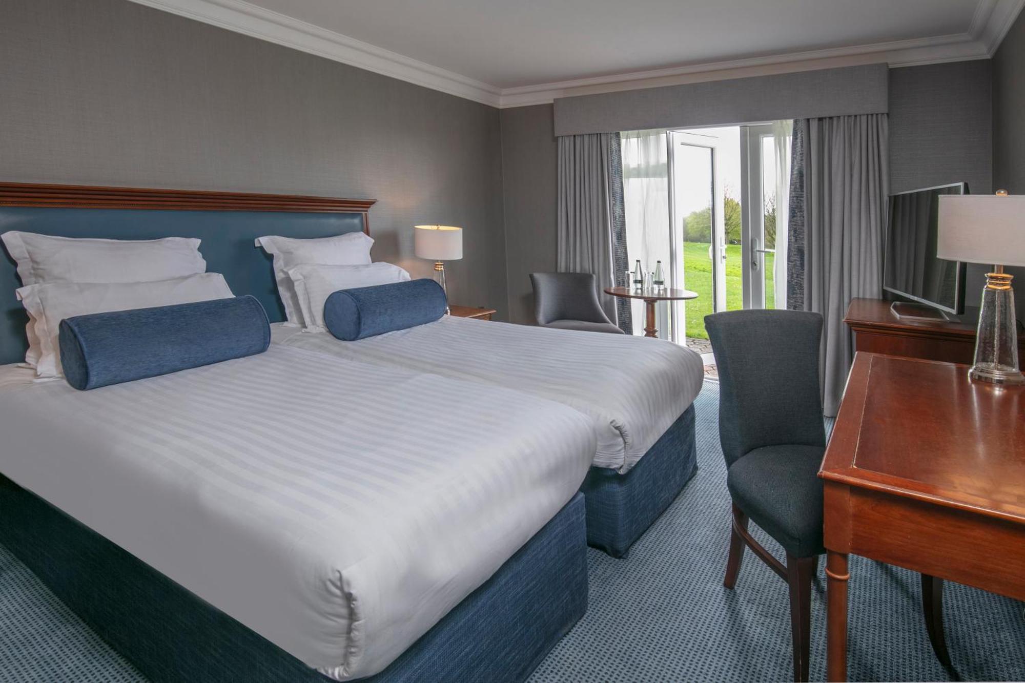 Windmill Village Hotel, Golf Club & Spa, BW Signature Collection Coventry Esterno foto