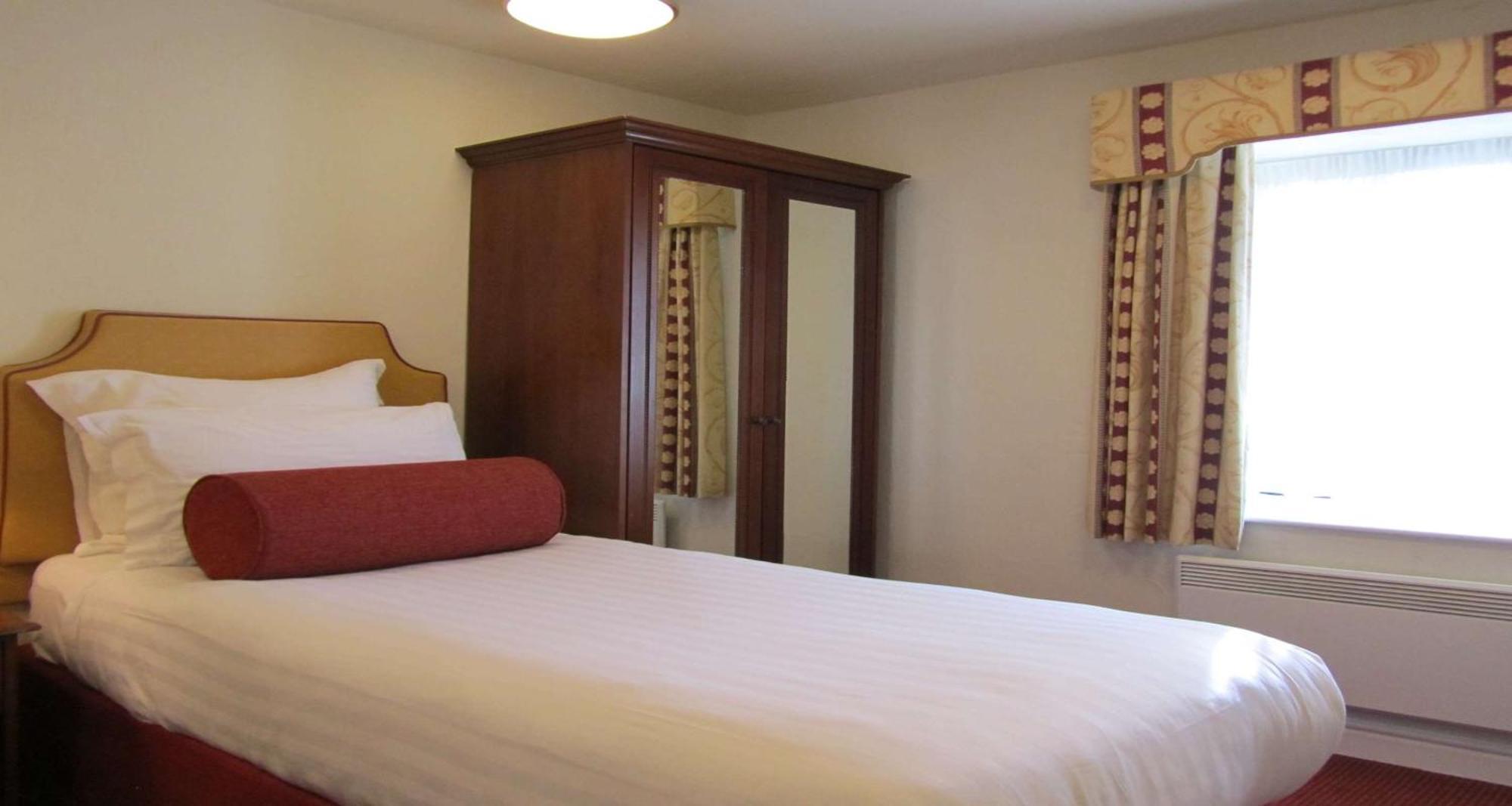 Windmill Village Hotel, Golf Club & Spa, BW Signature Collection Coventry Esterno foto