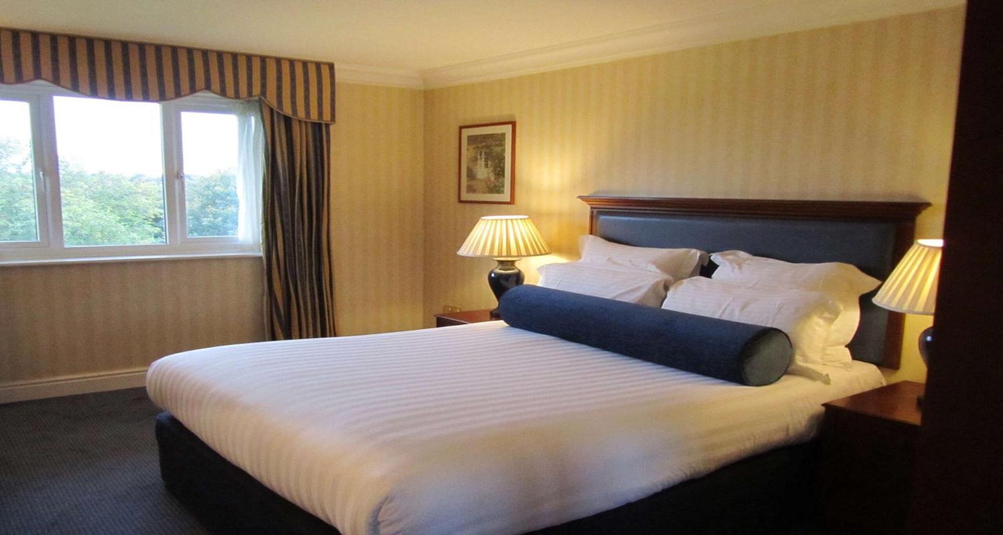 Windmill Village Hotel, Golf Club & Spa, BW Signature Collection Coventry Esterno foto